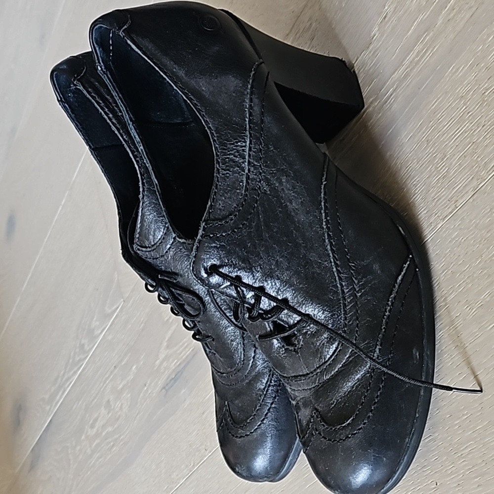 Born size 8 shoe
